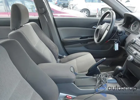 2009 Honda Accord 2.4 Lx-P from USA, damaged, VIN 1HGCP26469A080671